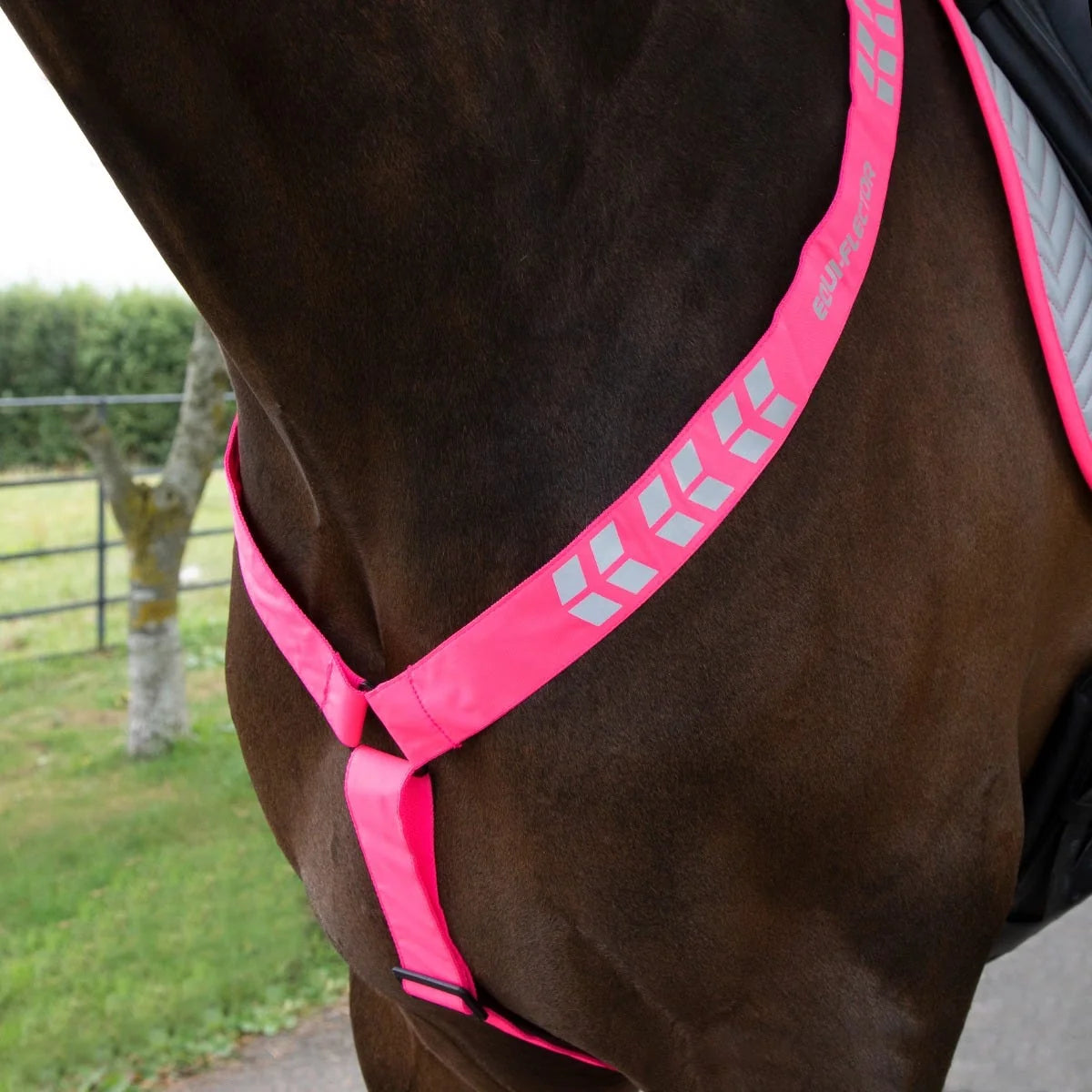 EQUI-FLECTOR BREASTPLATE