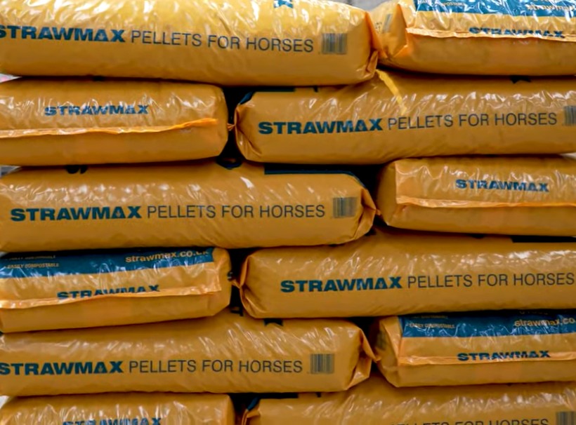 Strawmax Bedding Pallet (65 x 15kg)
