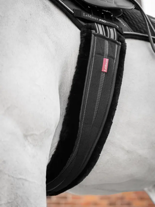 Le Mieux Fleece Lined Anatomic Girth